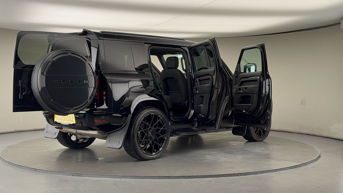 Used Land Rover Defender 110 2025 for sale - 76699135: Photo 63