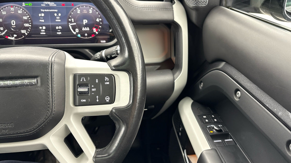 Used Land Rover Defender 90 2021 for sale - 76510577: Photo 14