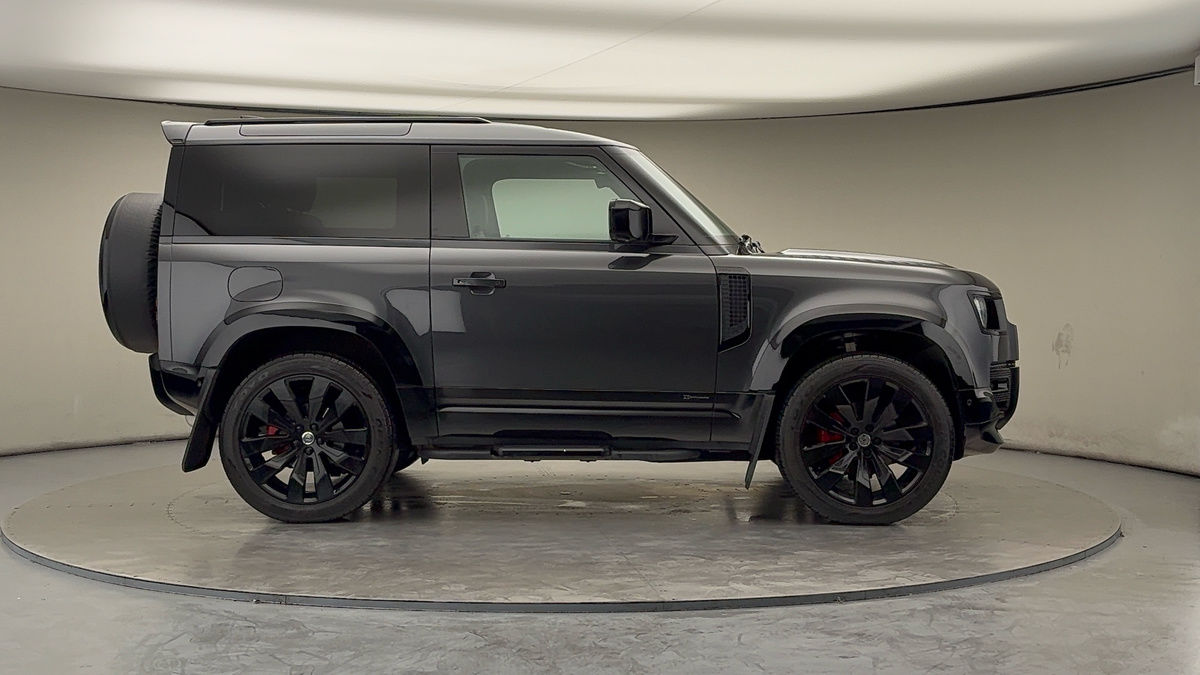 Used Land Rover Defender 90 2021 for sale - 76510577: Photo 16