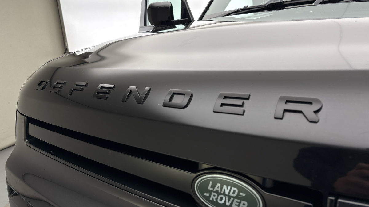 Used Land Rover Defender 90 2021 for sale - 76510577: Photo 24