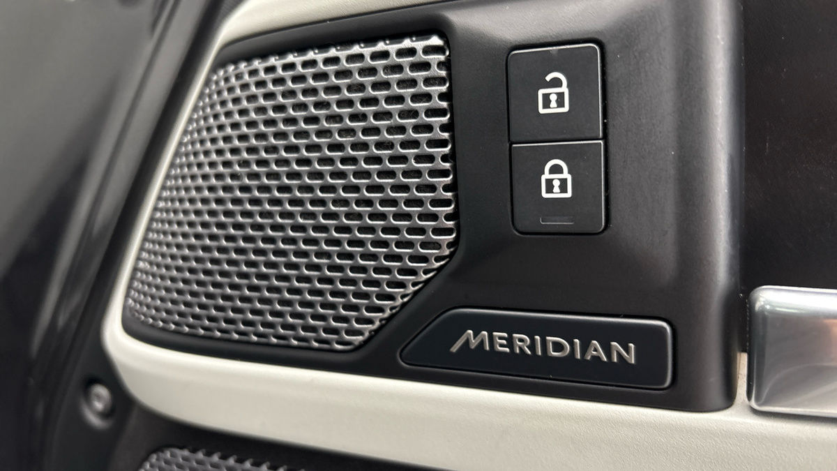 Used Land Rover Defender 90 2021 for sale - 76510577: Photo 25