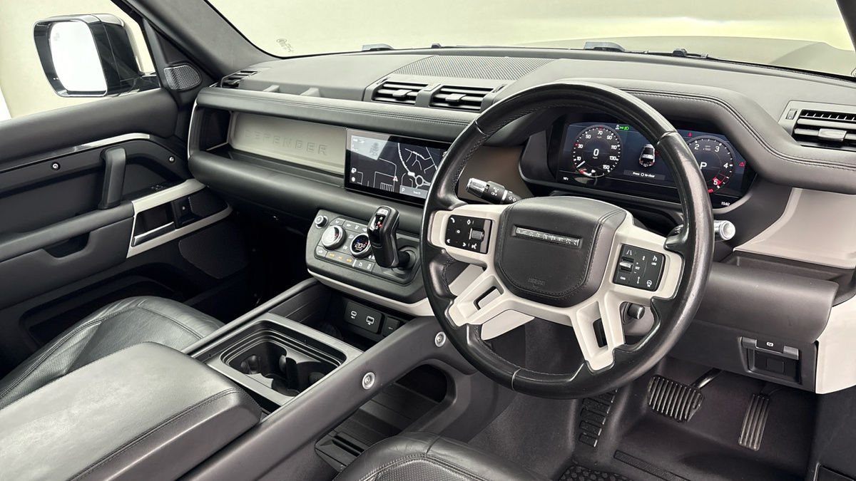 Used Land Rover Defender 90 2021 for sale - 76510577: Photo 5