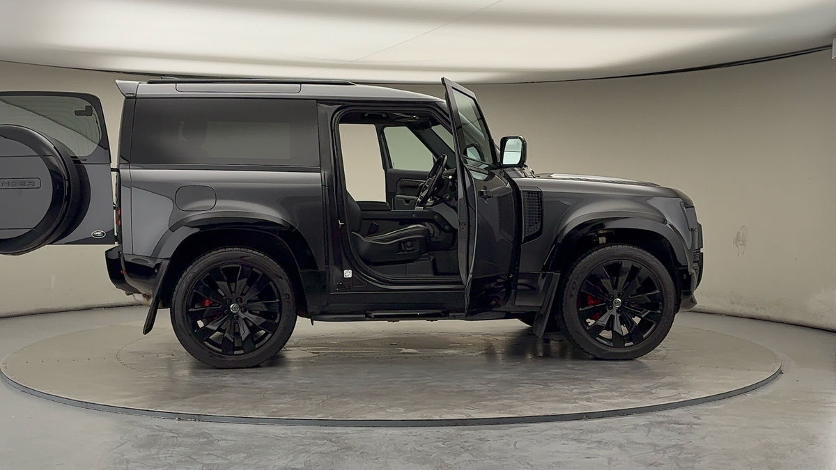 Used Land Rover Defender 90 2021 for sale - 76510577: Photo 58