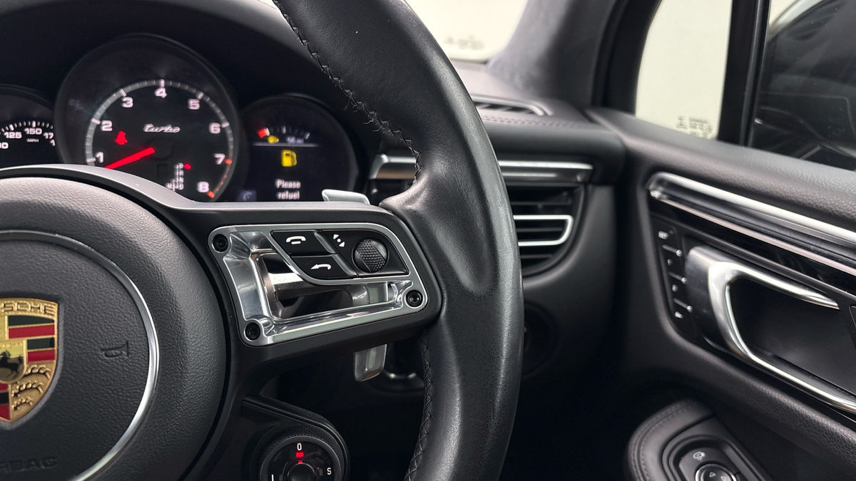 Used Porsche Macan 2020 for sale - 75833418: Photo 14