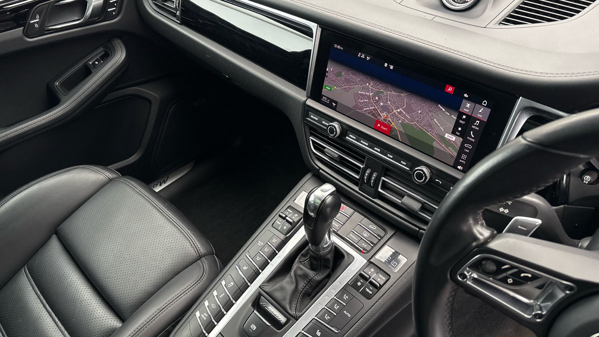 Used Porsche Macan 2020 for sale - 75833418: Photo 18