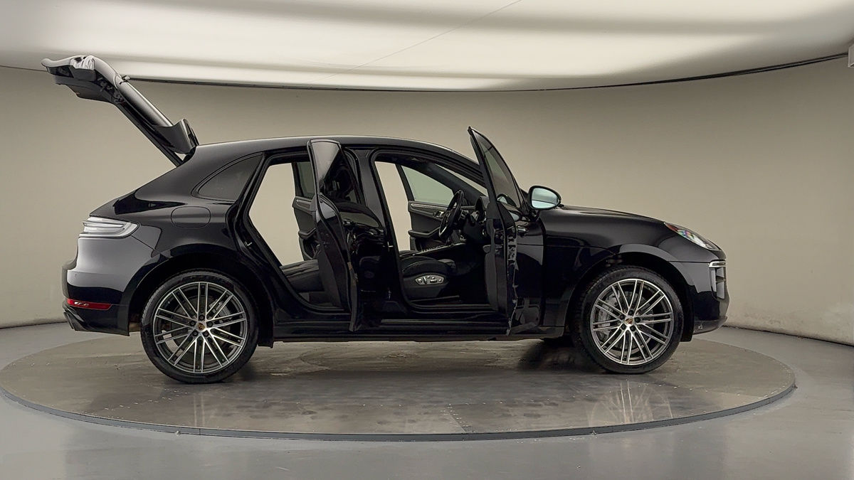 Used Porsche Macan 2020 for sale - 75833418: Photo 59