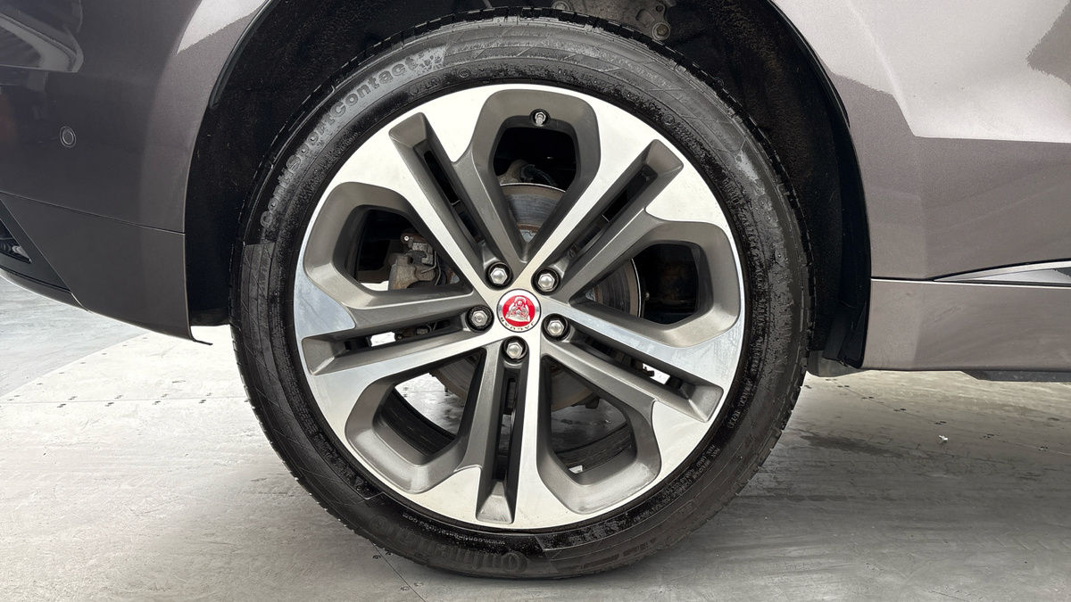 Used Jaguar F-Pace 2021 for sale - 76292312: Photo 10