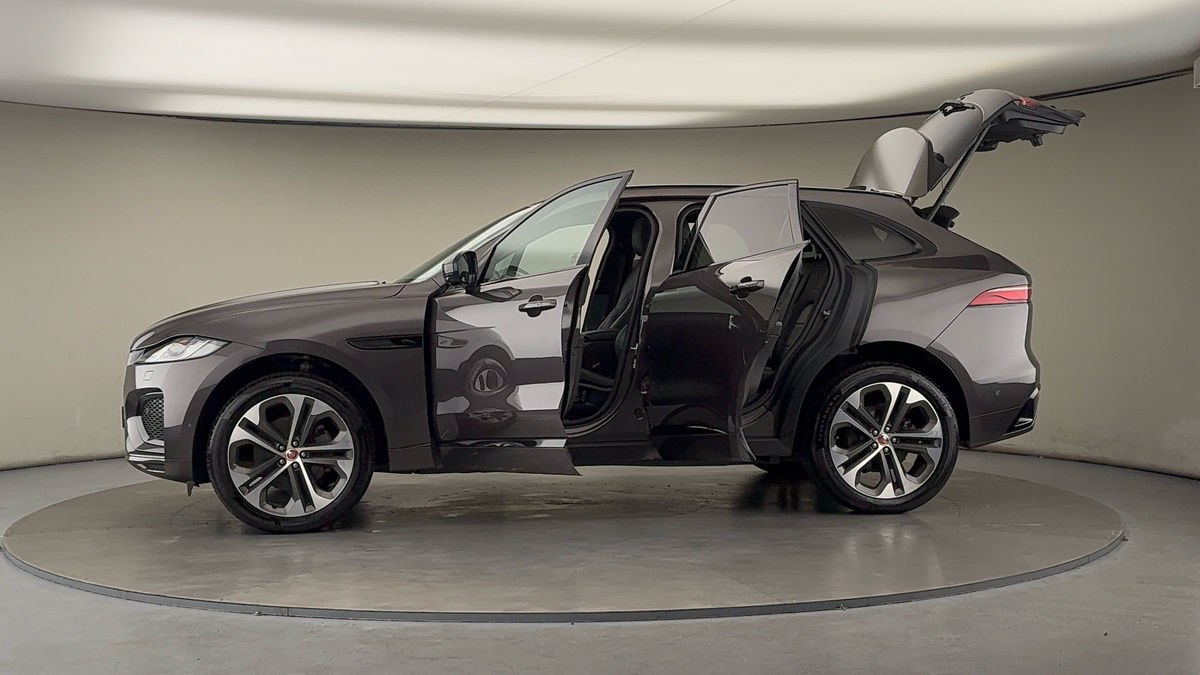 Used Jaguar F-Pace 2021 for sale - 76292312: Photo 48