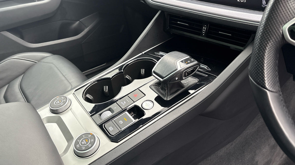 Used Volkswagen Touareg 2023 for sale - 76357247: Photo 18