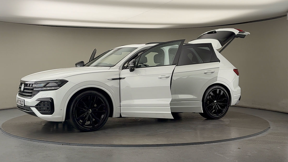 Used Volkswagen Touareg 2023 for sale - 76357247: Photo 49