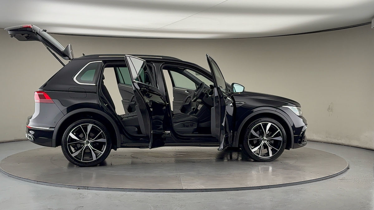 Used Volkswagen Tiguan 2023 for sale - 76863678: Photo 56