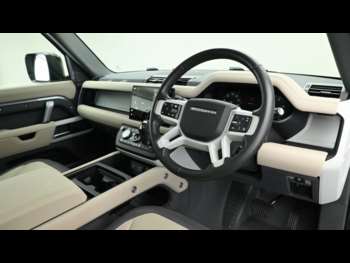 Used Land Rover Defender 90 2023 for sale - 74107170: Photo