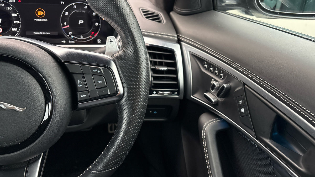 Used Jaguar F-Type 2021 for sale - 77065493: Photo 14