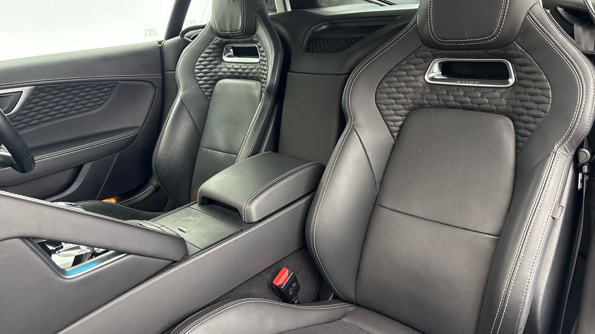 Used Jaguar F-Type 2021 for sale - 77065493: Photo 7