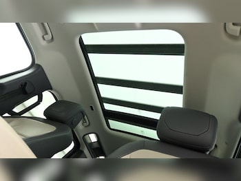 Used Land Rover Defender 110 2021 for sale - 75047882: Photo