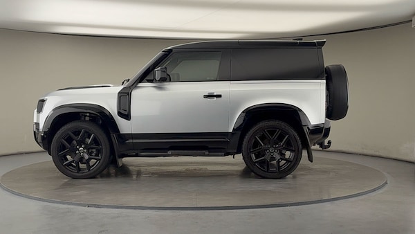 Used Land Rover Defender 90 2021 for sale - 76119517: Photo 15