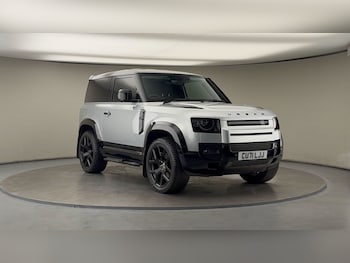 Used Land Rover Defender 90 2021 for sale - 76119517: Photo