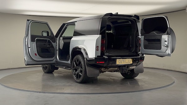 Used Land Rover Defender 90 2021 for sale - 76119517: Photo 23
