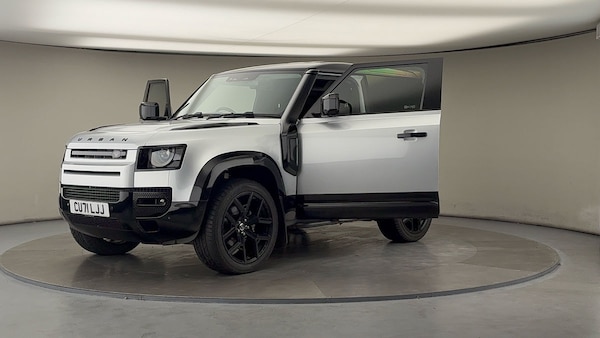 Used Land Rover Defender 90 2021 for sale - 76119517: Photo 49