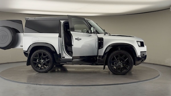 Used Land Rover Defender 90 2021 for sale - 76119517: Photo 55