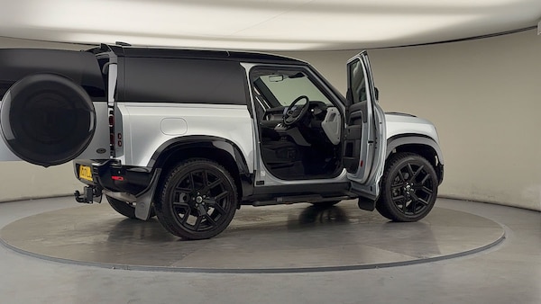 Used Land Rover Defender 90 2021 for sale - 76119517: Photo 57