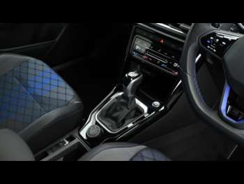 Used Volkswagen T-Roc 2024 for sale - 74266453: Photo
