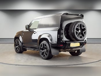 Used Land Rover Defender 90 2021 for sale - 78598960: Photo