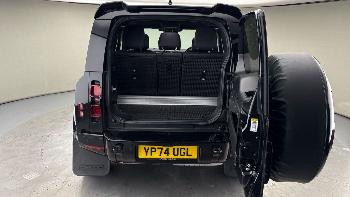 Used Land Rover Defender 90 2024 for sale - 77014697: Photo 11