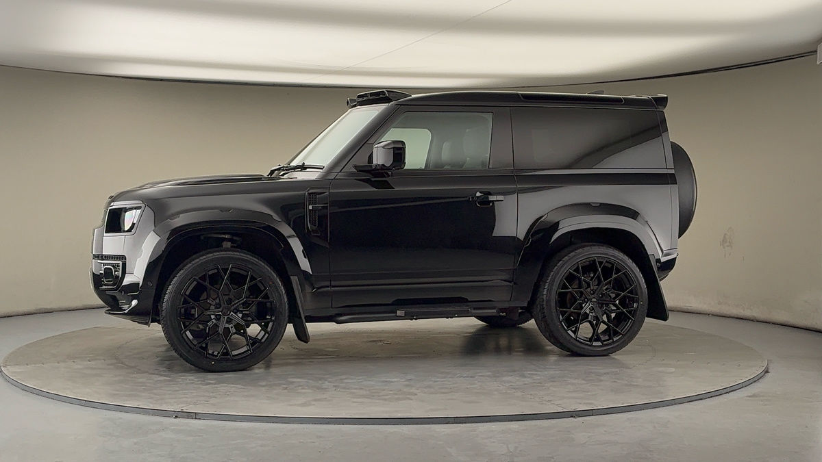 Used Land Rover Defender 90 2024 for sale - 77014697: Photo 32