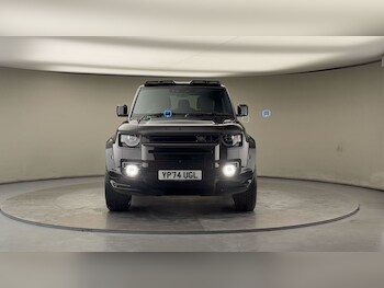 Used Land Rover Defender 90 2024 for sale - 77014697: Photo