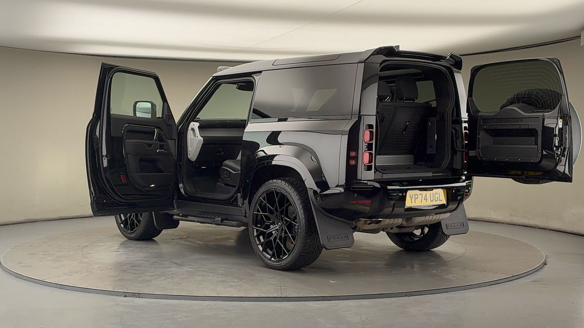 Used Land Rover Defender 90 2024 for sale - 77014697: Photo 47