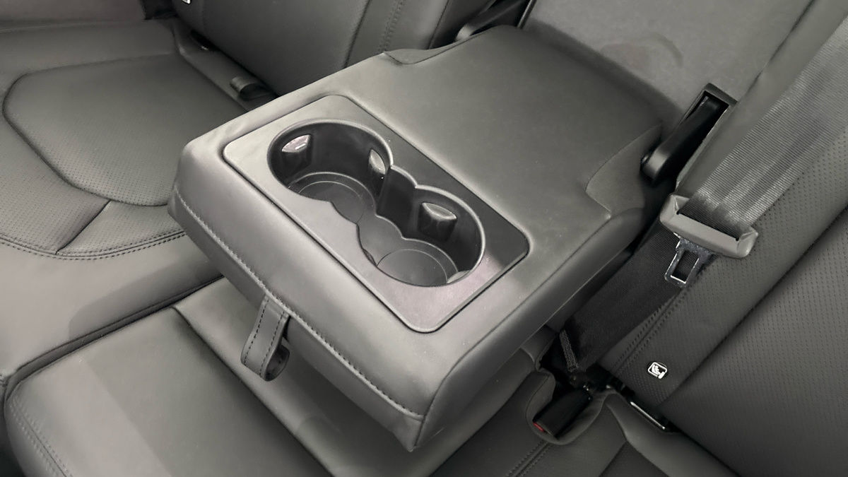 Used Land Rover Defender 90 2024 for sale - 77014697: Photo 9