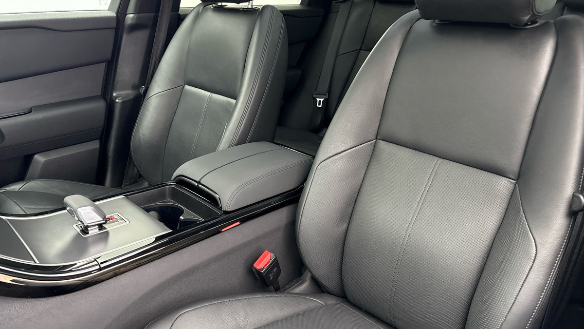 Used Land Rover Range Rover Velar 2023 for sale - 77694023: Photo 7