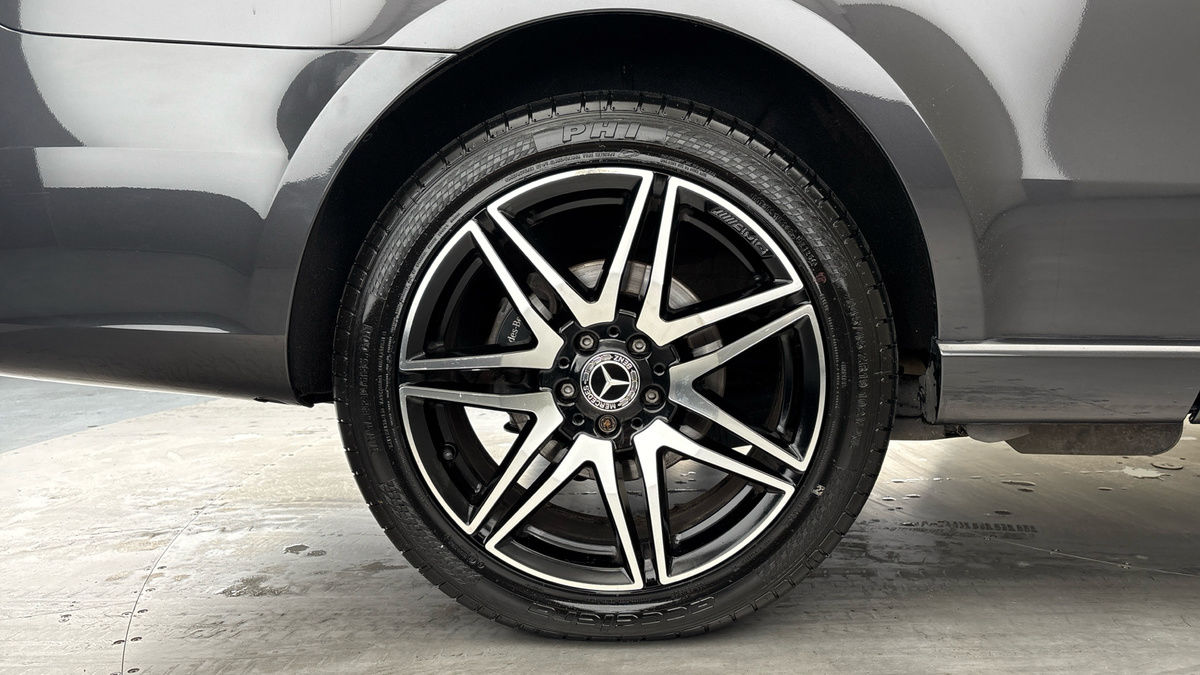 Used Mercedes-Benz V-Class 2023 for sale - 76256967: Photo 10