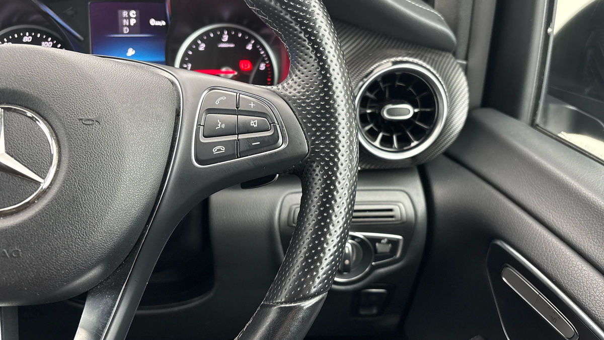 Used Mercedes-Benz V-Class 2023 for sale - 76256967: Photo 14