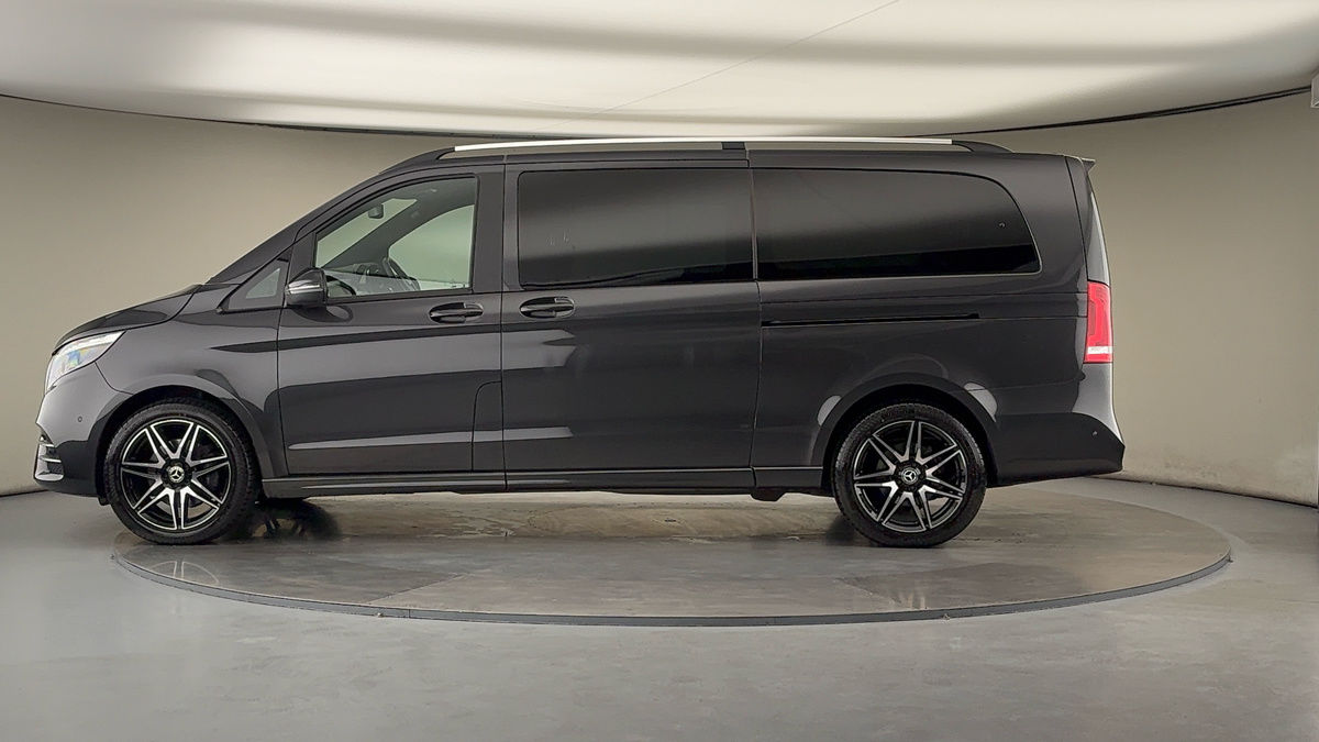 Used Mercedes-Benz V-Class 2023 for sale - 76256967: Photo 15