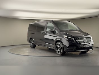 Used Mercedes-Benz V-Class 2023 for sale - 76256967: Photo