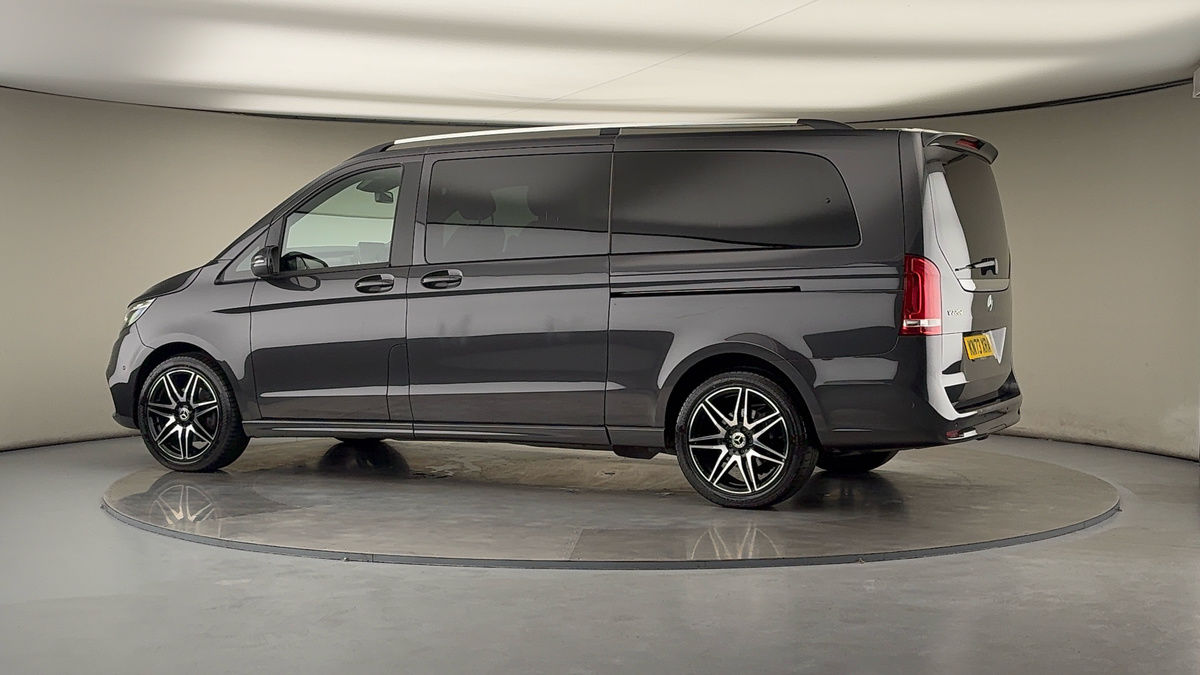 Used Mercedes-Benz V-Class 2023 for sale - 76256967: Photo 27