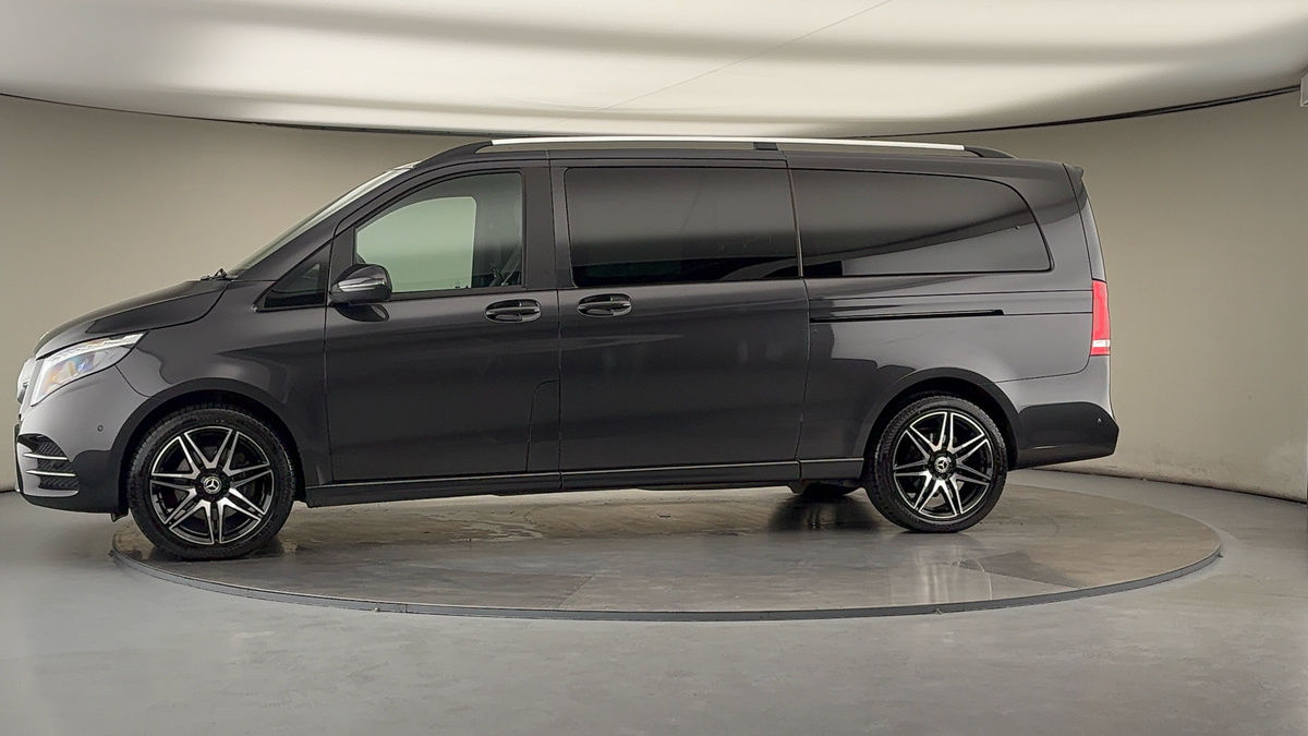 Used Mercedes-Benz V-Class 2023 for sale - 76256967: Photo 29