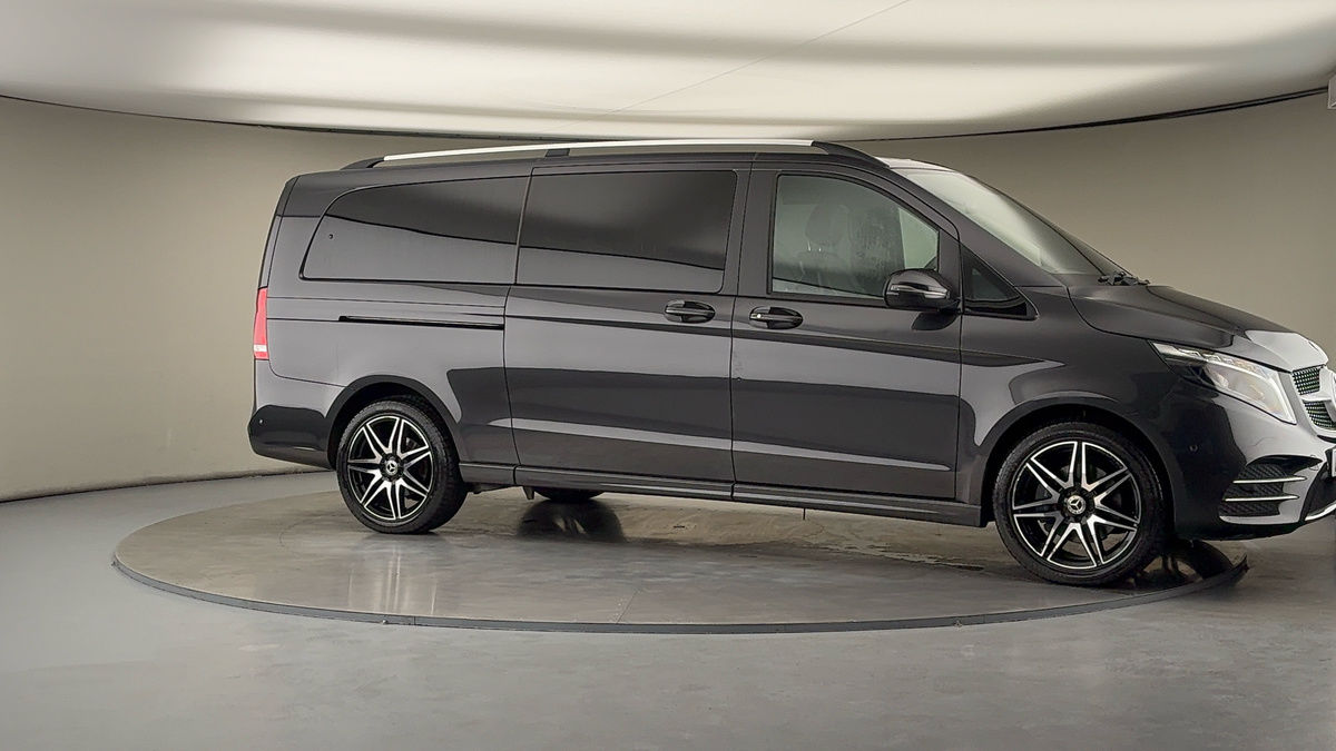 Used Mercedes-Benz V-Class 2023 for sale - 76256967: Photo 36