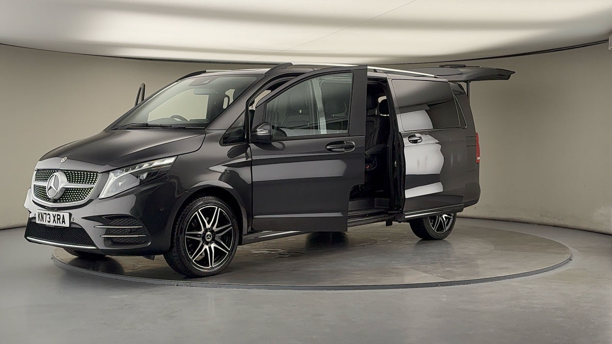 Used Mercedes-Benz V-Class 2023 for sale - 76256967: Photo 50