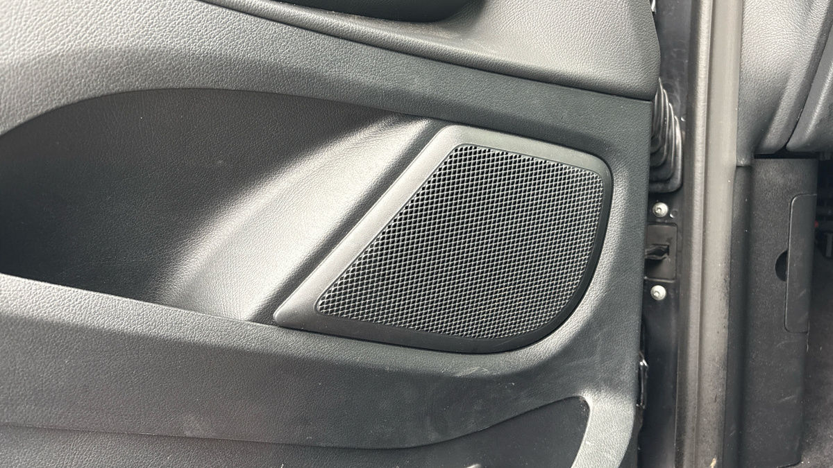 Used Mercedes-Benz V-Class 2023 for sale - 76256967: Photo 9