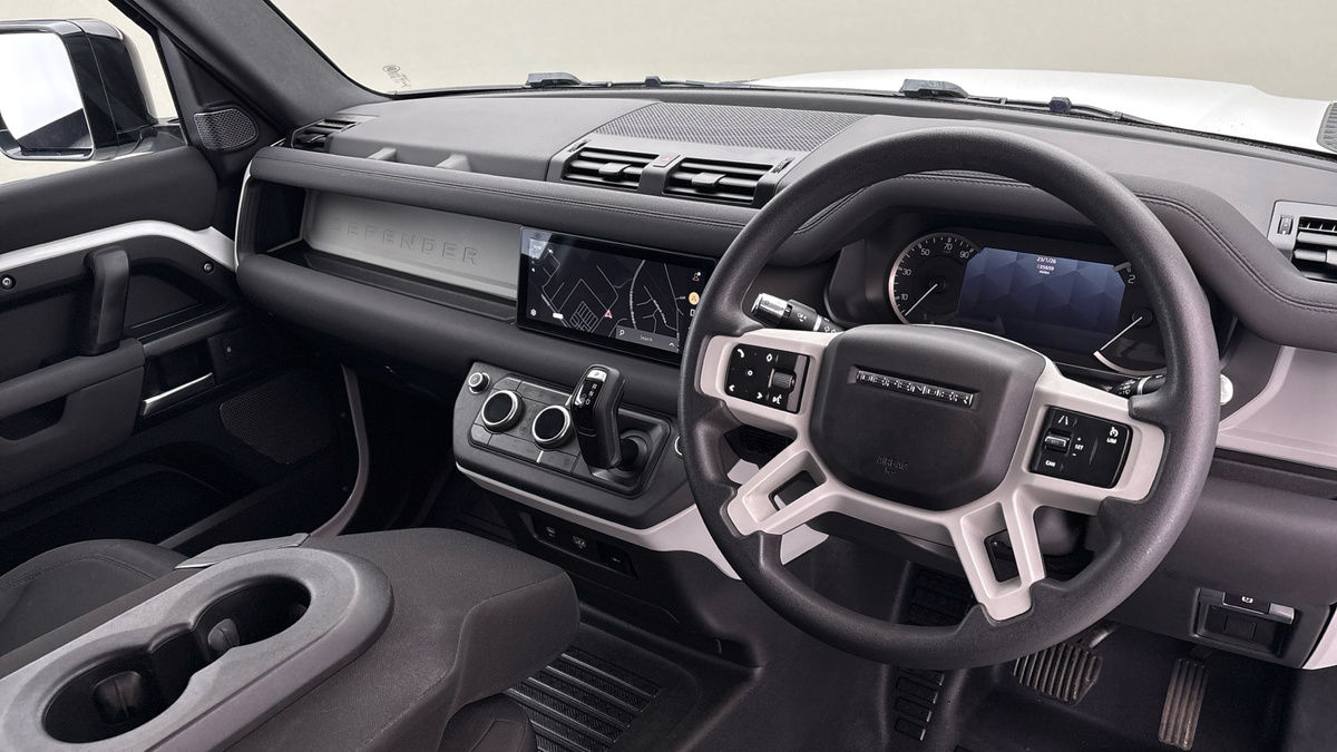 Used Land Rover Defender 2022 for sale - 77303327: Photo 12