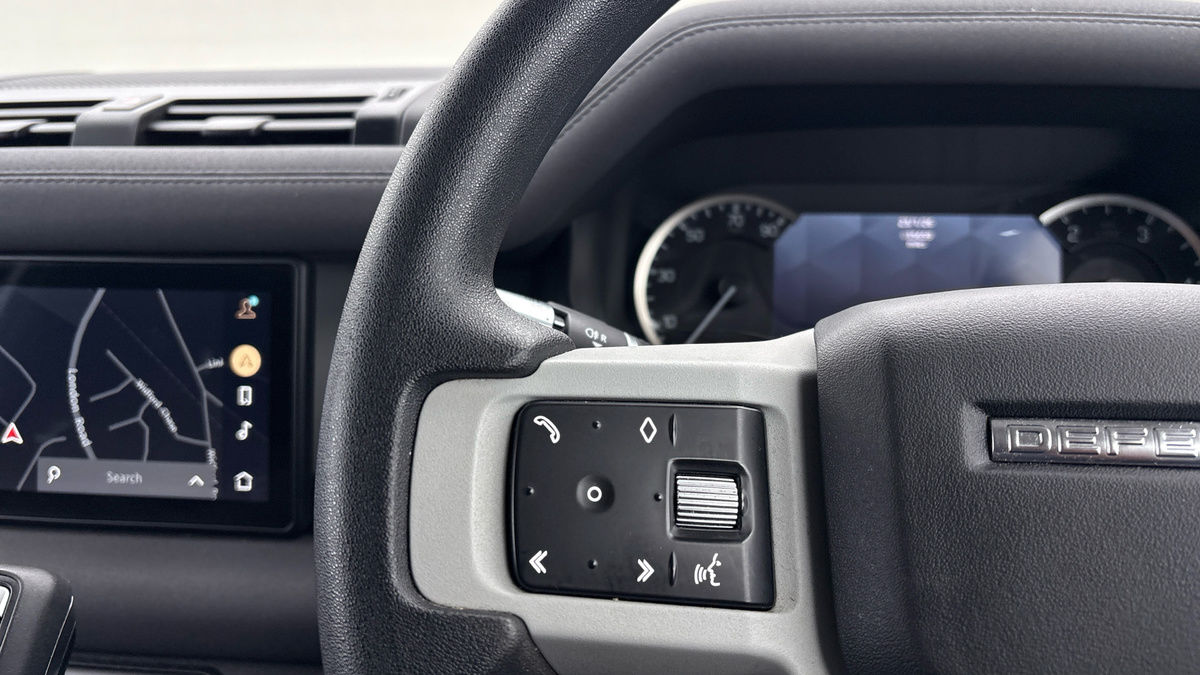 Used Land Rover Defender 2022 for sale - 77303327: Photo 13