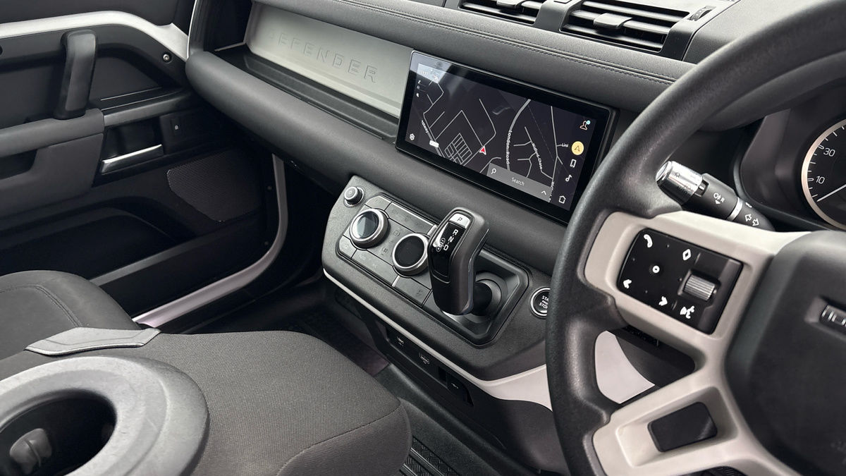 Used Land Rover Defender 2022 for sale - 77303327: Photo 18