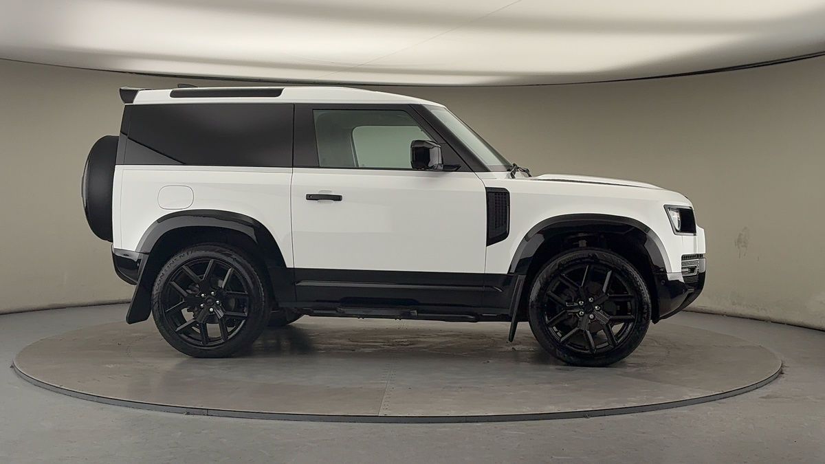 Used Land Rover Defender 2022 for sale - 77303327: Photo 36