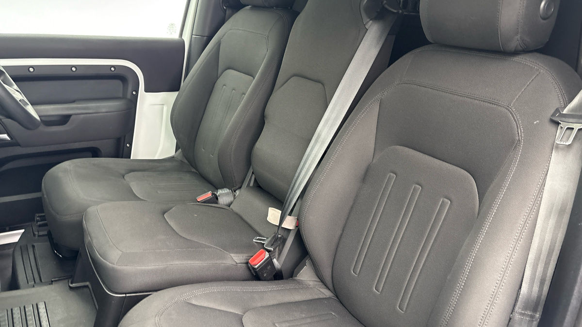 Used Land Rover Defender 2022 for sale - 77303327: Photo 7