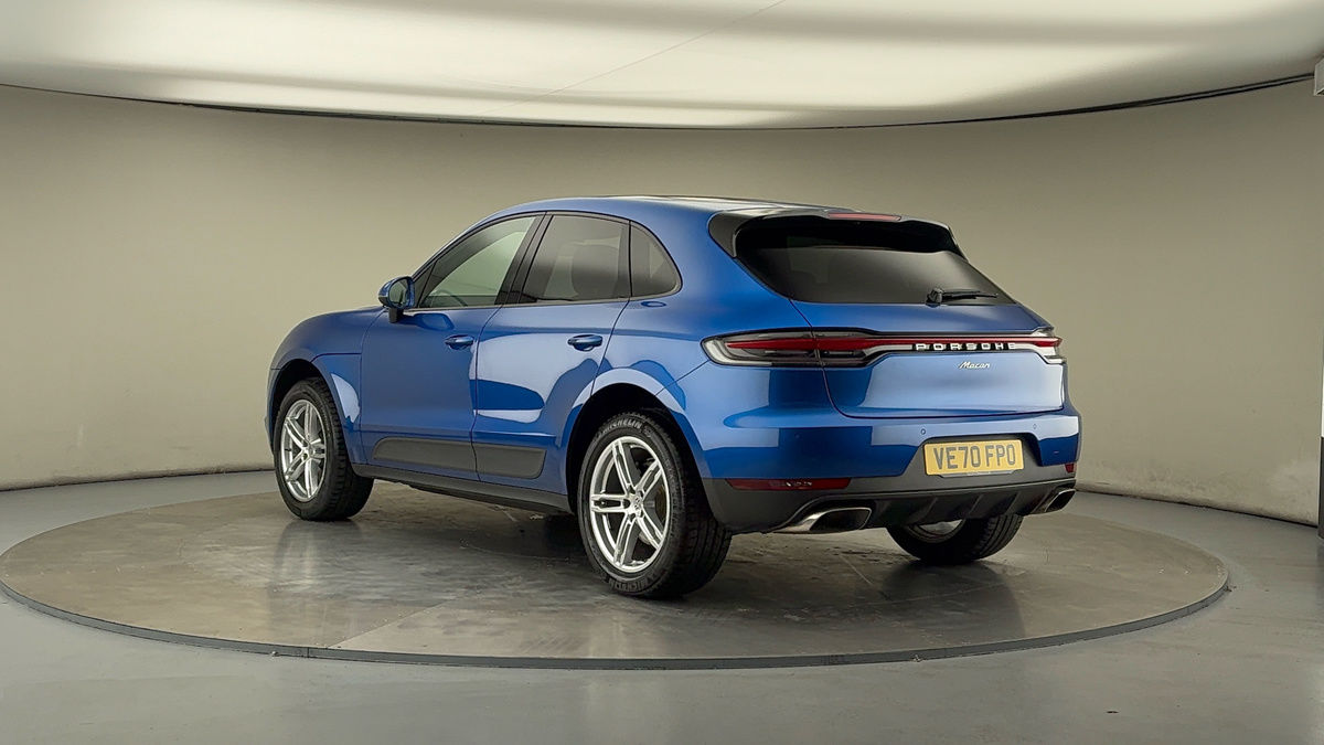 Used Porsche Macan 2020 for sale - 75962062: Photo 2