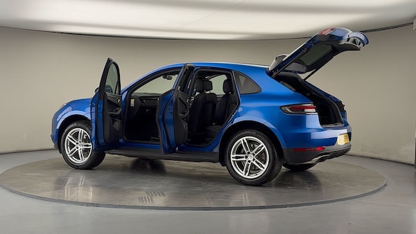 Used Porsche Macan 2020 for sale - 75962062: Photo 46