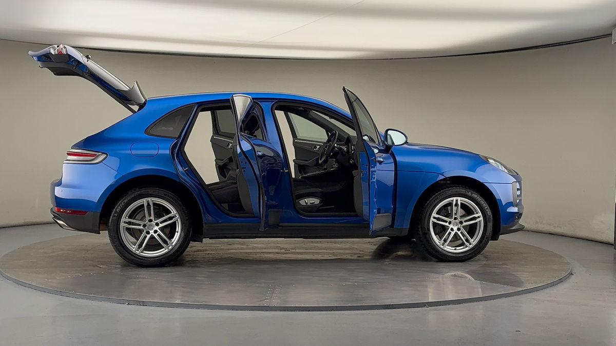 Used Porsche Macan 2020 for sale - 75962062: Photo 57